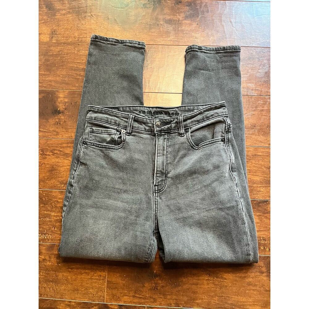 American Eagle Carcoal Stretch High Rise Mom Jean Size 6